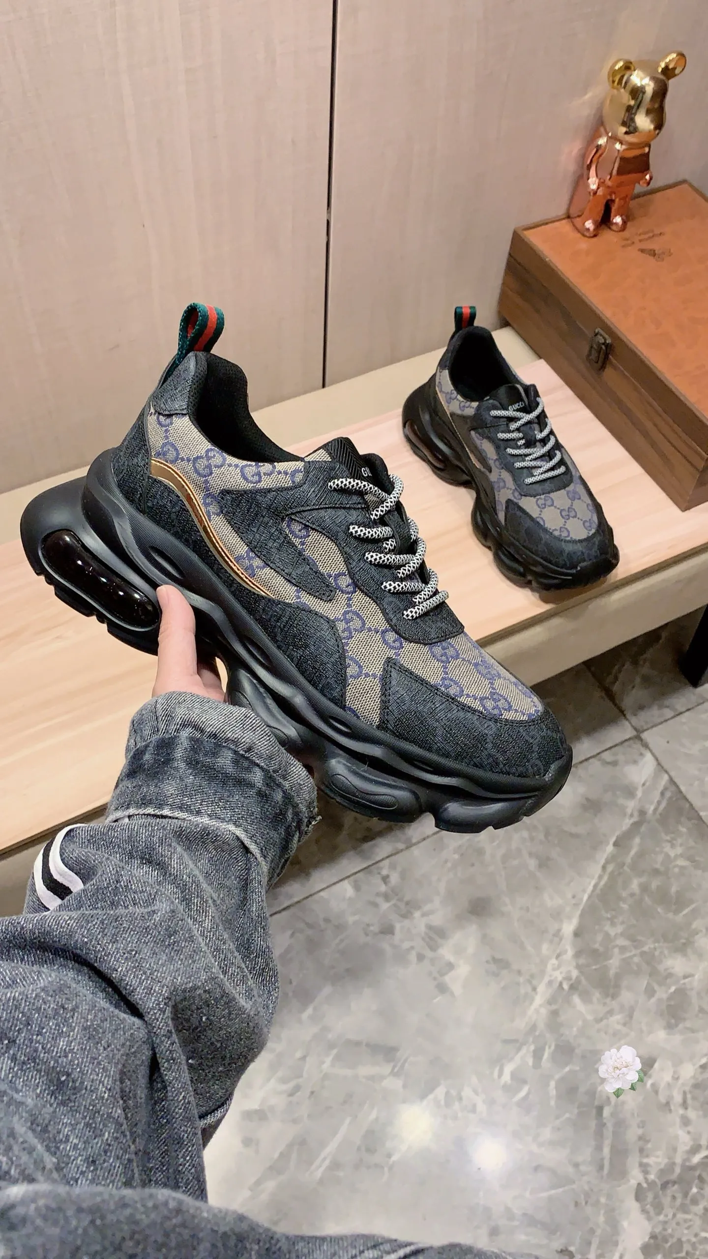 Men's men's shoes💰460💰💰🎩🎩[Lightning][Lightning] "Gucci*" latest • popular casual shoes, top brand [seduce] luxury ~ purchasing agency, top ~ quality. [Strong] The upper is made of imported breathable cowhide with material ➕ breathable sheepskin feet (•) and fine workmanship. The original stylish and stylish soft rubber wear-resistant and non-slip outsole is light and comfortable on the feet. The real thing looks better when photographed. 012: code: 38-44, 4️⃣ colors selected